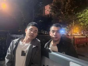 市文旅集團(tuán)一線戰(zhàn)“疫”之：古有木蘭替父從軍，今有老翁代子抗“疫”——集團(tuán)員工父子王小強(qiáng)、王浩的抗“疫”故事